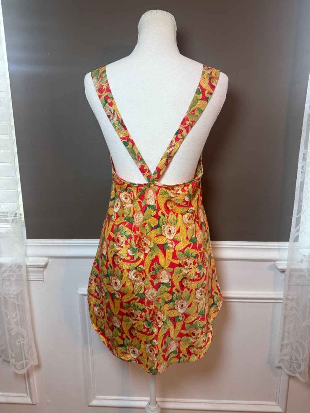 Vintage Violets & Roses Floral Slip Dress Satin Red Gold‎ Small - Picture 3 of 9
